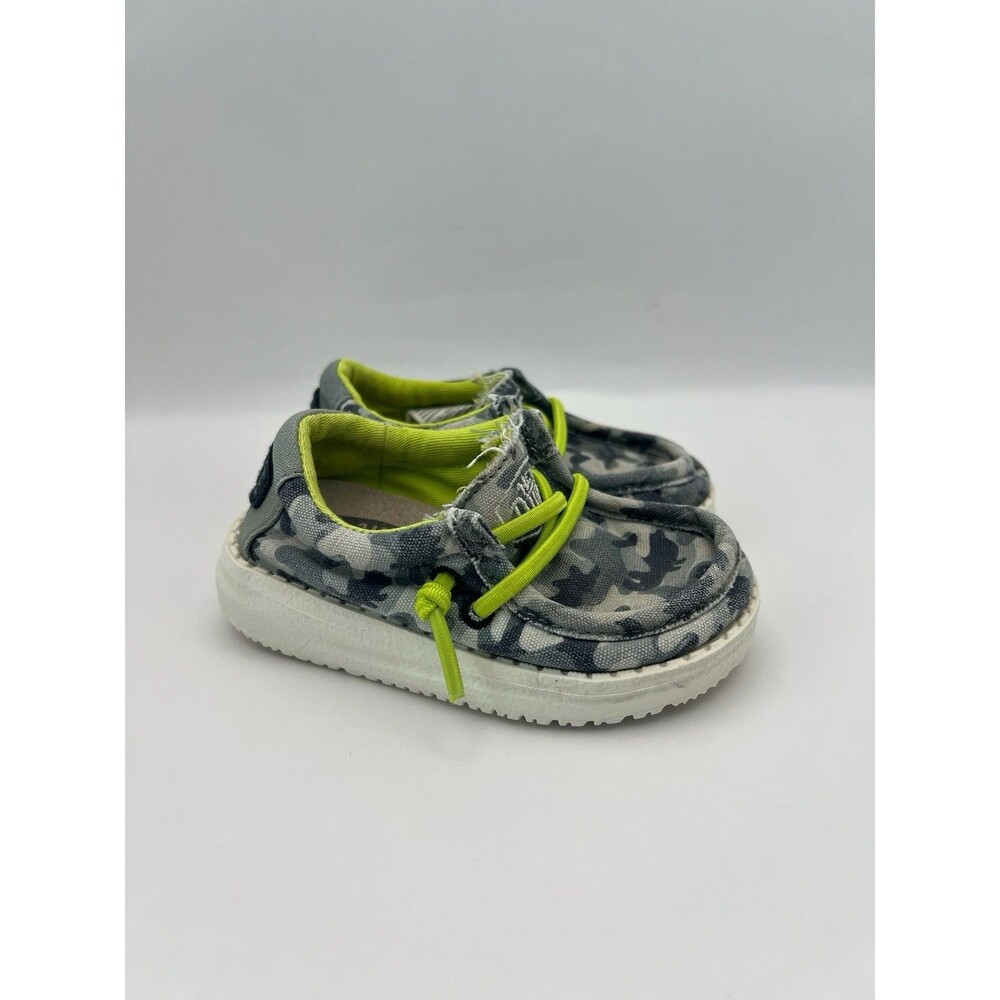 Hey Dude Toddler Camo Slip On Shoes Size 5- fits more like a 4